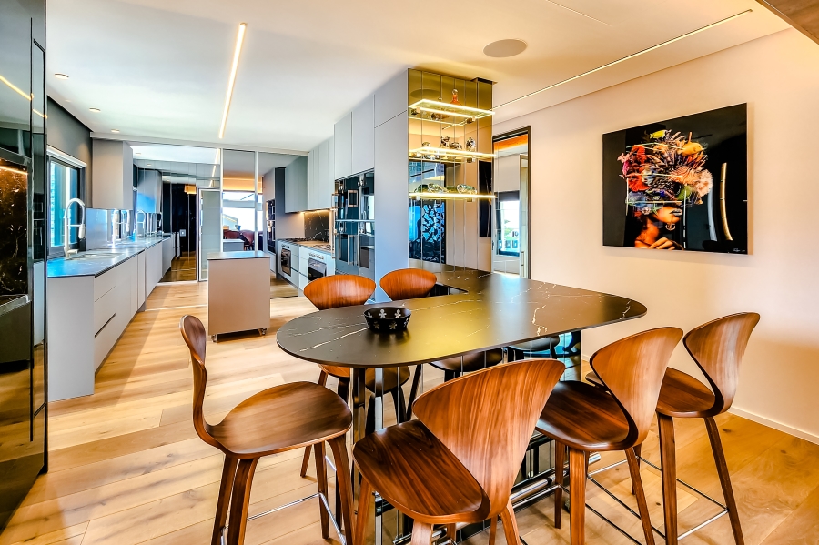 5 Bedroom Property for Sale in Sea Point Western Cape